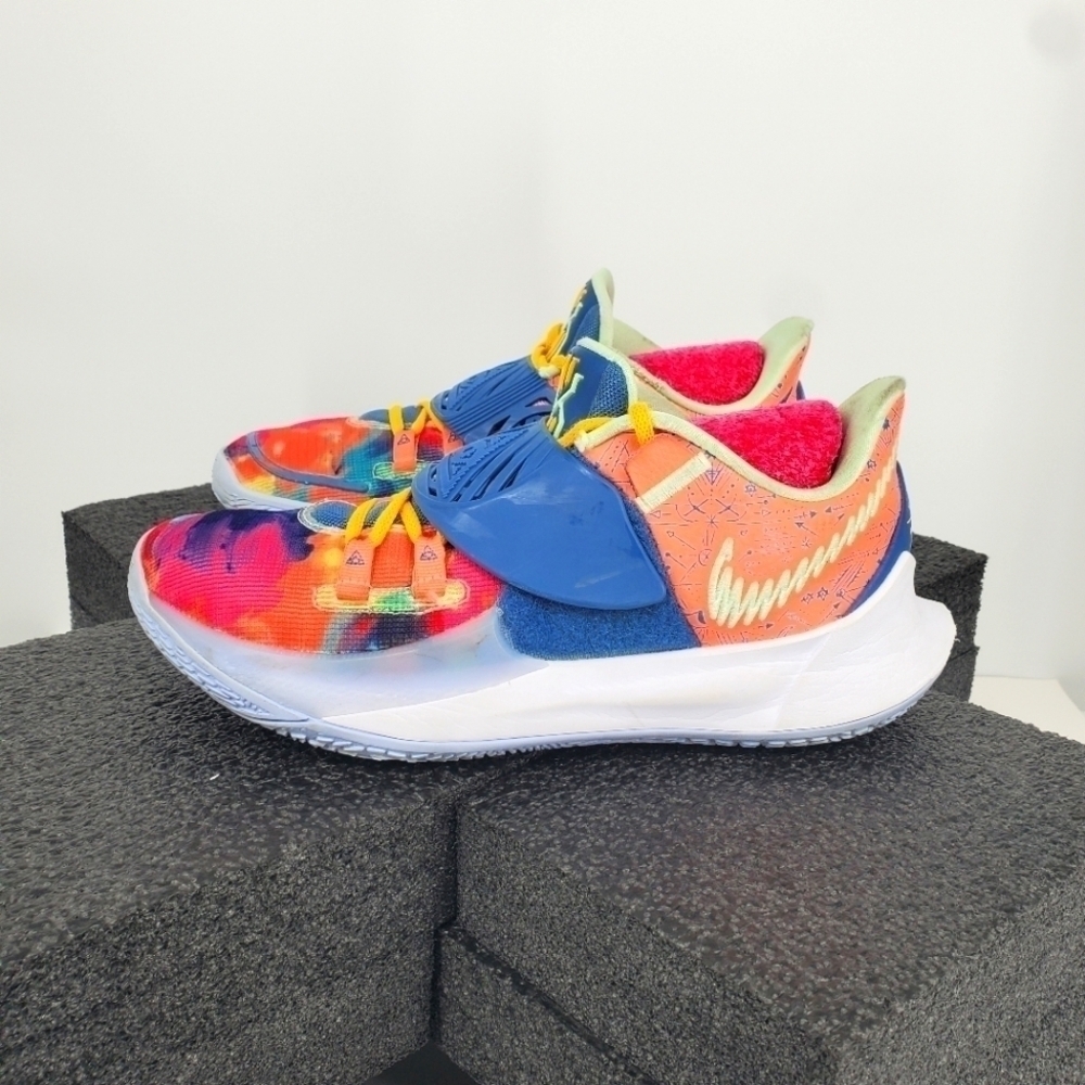 Nike Kyrie Shoe Men's 8.5M Ancient Symbols CJ1286-600 Sneakers